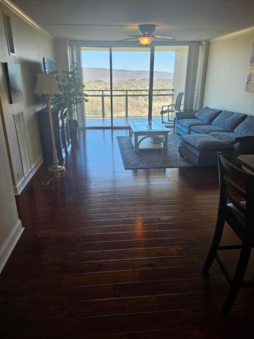 1131 Stringers Ridge Road Apt 11a, Chattanooga, TN 37405
