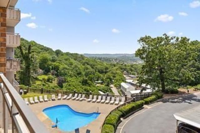 1131 Stringers Ridge Road Apt 11a, Chattanooga, TN 37405