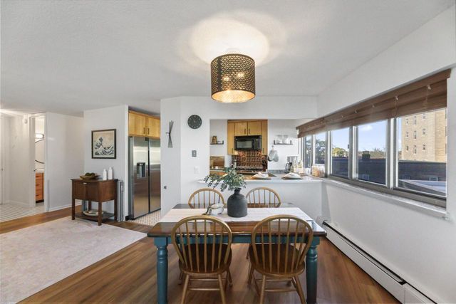 1919 N Summit AVENUE #4A, Milwaukee, WI 53202