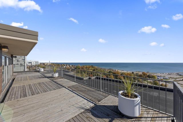 1919 N Summit AVENUE #4A, Milwaukee, WI 53202