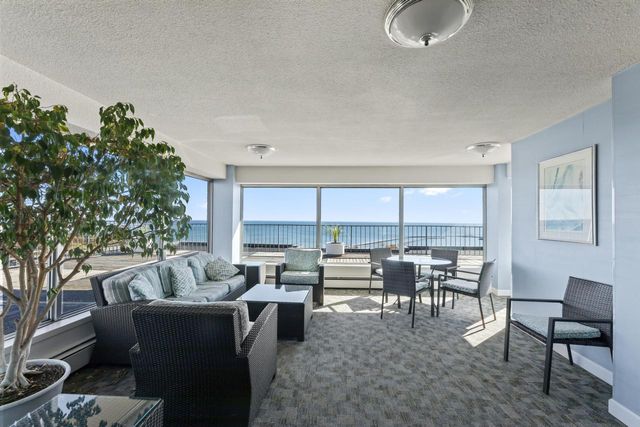 1919 N Summit AVENUE #4A, Milwaukee, WI 53202