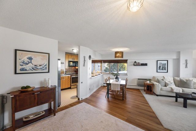 1919 N Summit AVENUE #4A, Milwaukee, WI 53202