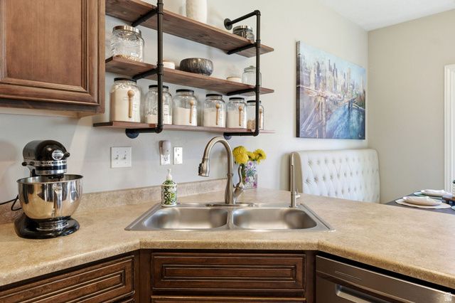 1853 W 2300 S, Woods Cross, UT 84087