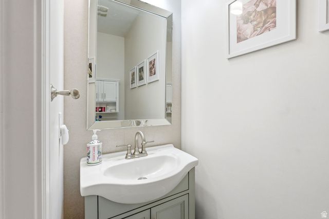 1853 W 2300 S, Woods Cross, UT 84087