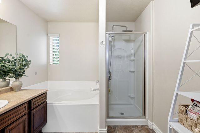 1853 W 2300 S, Woods Cross, UT 84087
