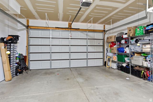 1853 W 2300 S, Woods Cross, UT 84087