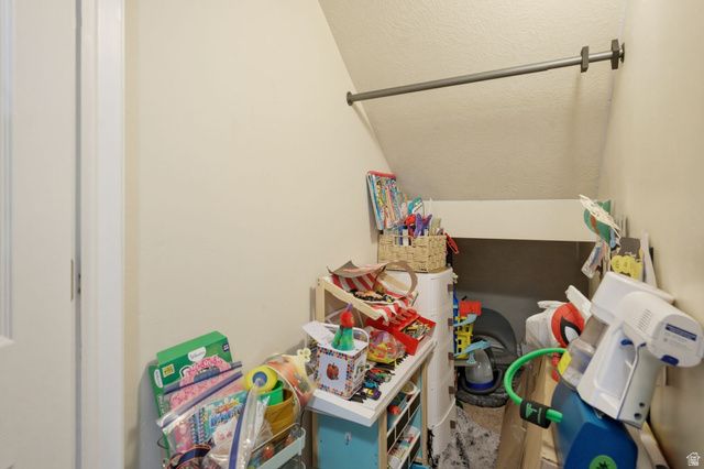 1853 W 2300 S, Woods Cross, UT 84087