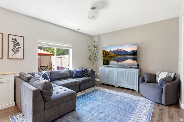 1853 W 2300 S, Woods Cross, UT 84087