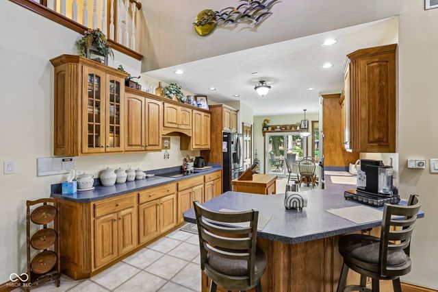 8936 Stonegate Way A, Indianapolis, IN 46227