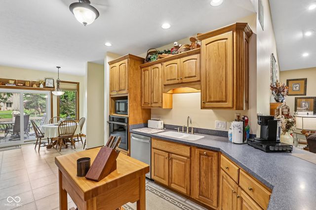 8936 Stonegate Way A, Indianapolis, IN 46227