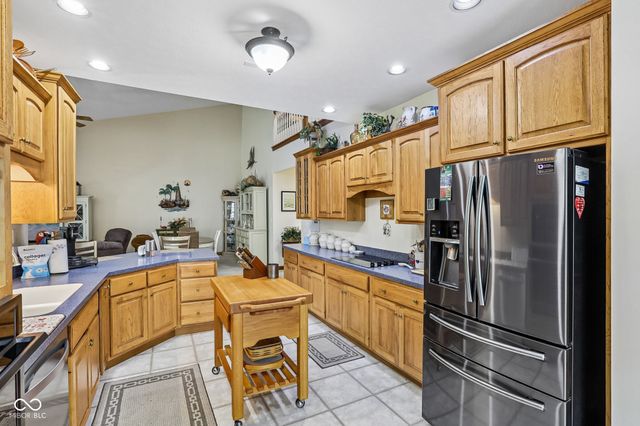 8936 Stonegate Way A, Indianapolis, IN 46227