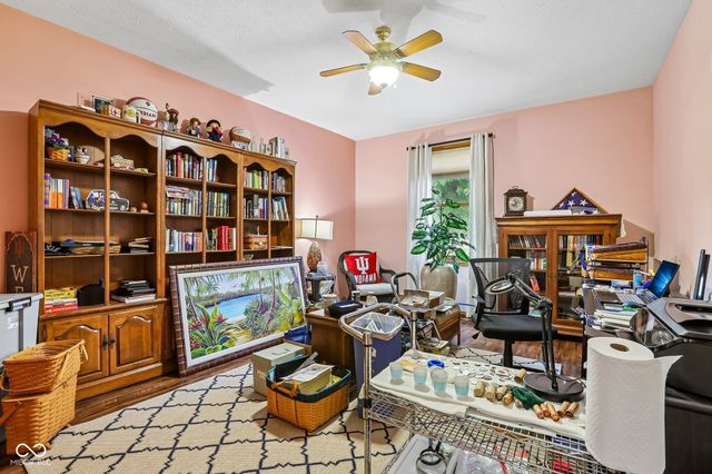 8936 Stonegate Way A, Indianapolis, IN 46227
