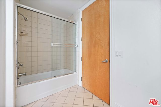 1521 Greenfield Avenue 305, Los Angeles, CA 90025