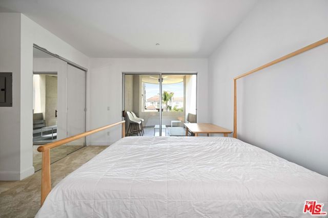 1521 Greenfield Avenue 305, Los Angeles, CA 90025