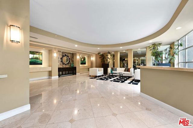 1521 Greenfield Avenue 305, Los Angeles, CA 90025