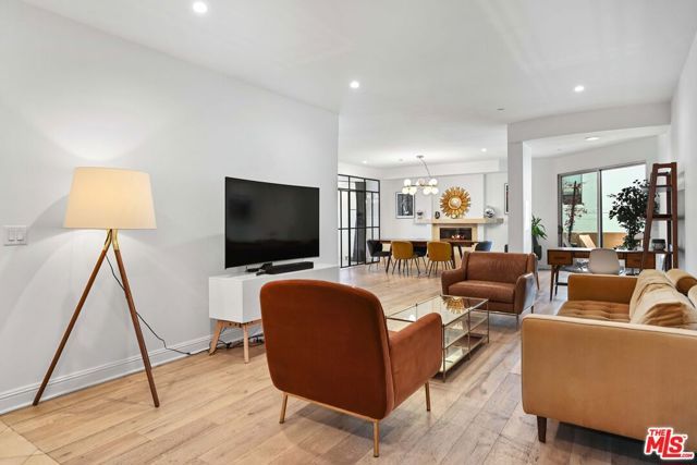 1521 Greenfield Avenue 305, Los Angeles, CA 90025