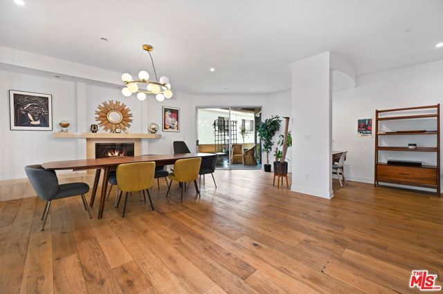 1521 Greenfield Avenue 305, Los Angeles, CA 90025
