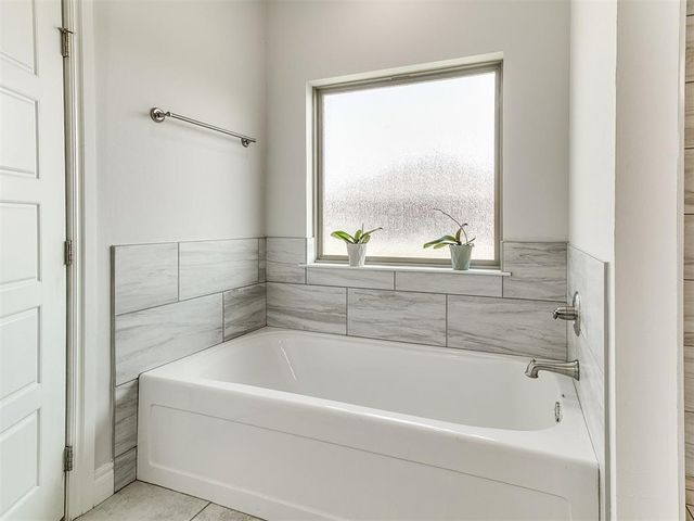 10740 Marion Dr, Edmond, OK 73034