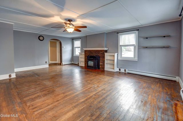 61 Fort Johnson Avenue, Fort Johnson, NY 12070