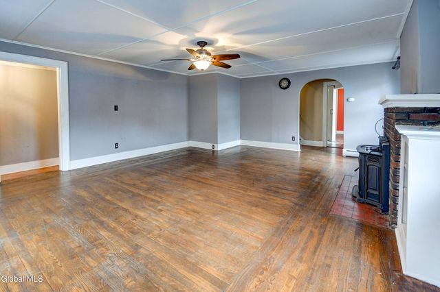 61 Fort Johnson Avenue, Fort Johnson, NY 12070