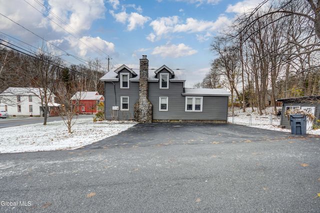 61 Fort Johnson Avenue, Fort Johnson, NY 12070