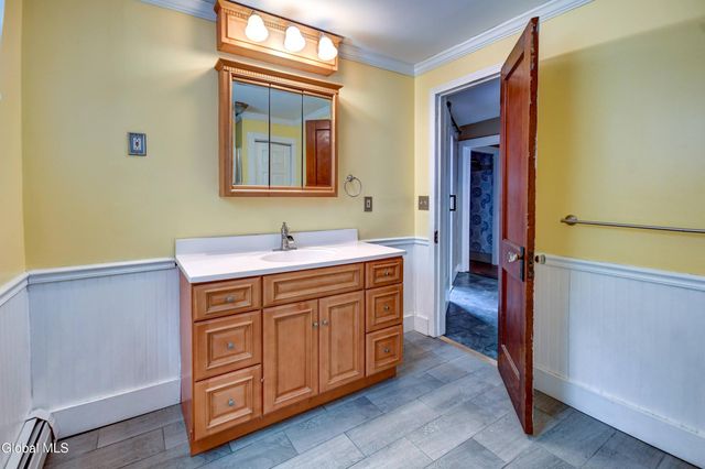 61 Fort Johnson Avenue, Fort Johnson, NY 12070