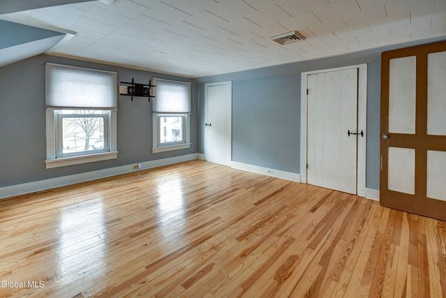 61 Fort Johnson Avenue, Fort Johnson, NY 12070