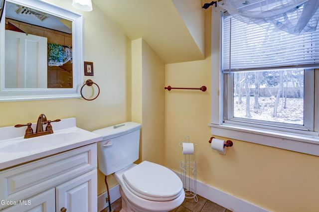 61 Fort Johnson Avenue, Fort Johnson, NY 12070