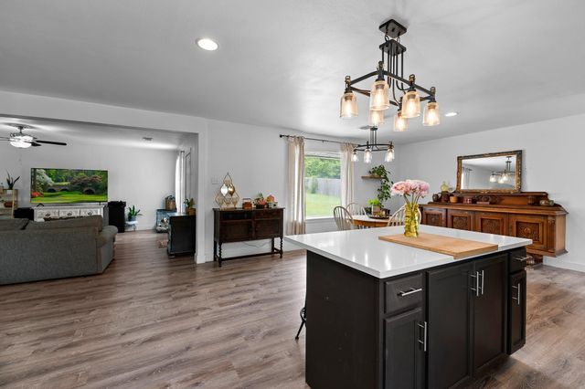 508 San Jacinto DR, Rockdale, TX 76567