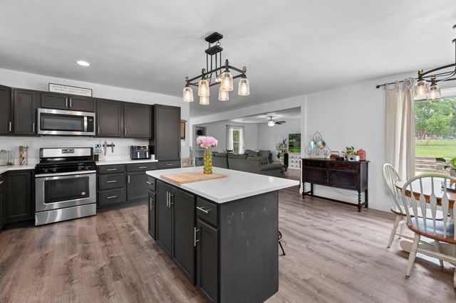 508 San Jacinto DR, Rockdale, TX 76567
