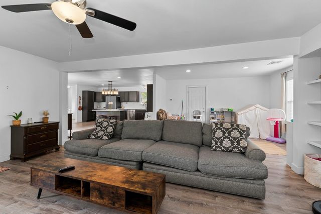 508 San Jacinto DR, Rockdale, TX 76567