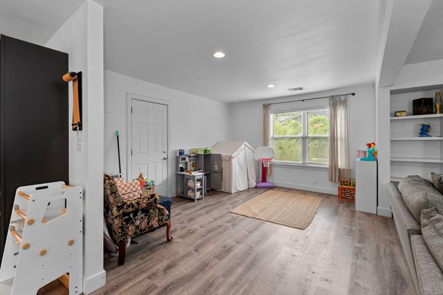 508 San Jacinto DR, Rockdale, TX 76567