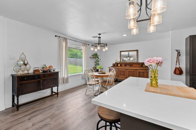 508 San Jacinto DR, Rockdale, TX 76567