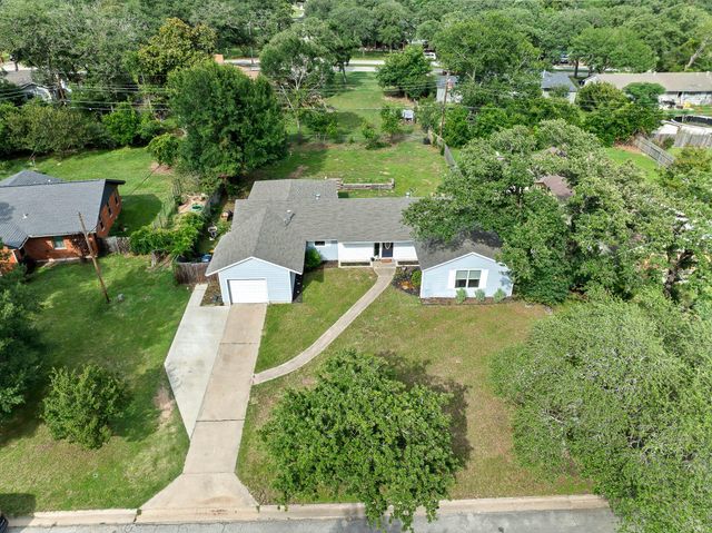 508 San Jacinto DR, Rockdale, TX 76567