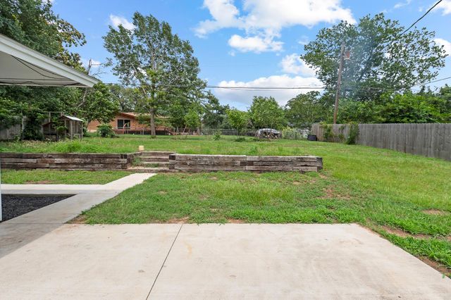 508 San Jacinto DR, Rockdale, TX 76567