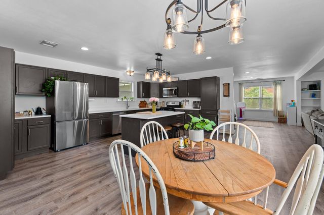 508 San Jacinto DR, Rockdale, TX 76567
