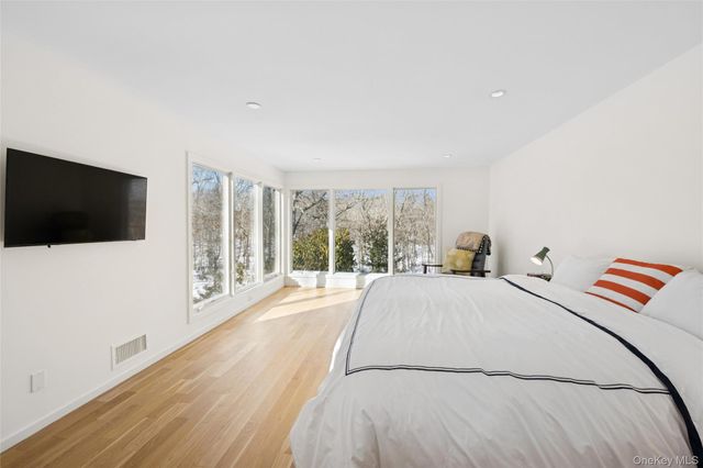 15 Rivers Road, East Hampton, NY 11937