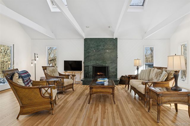 15 Rivers Road, East Hampton, NY 11937