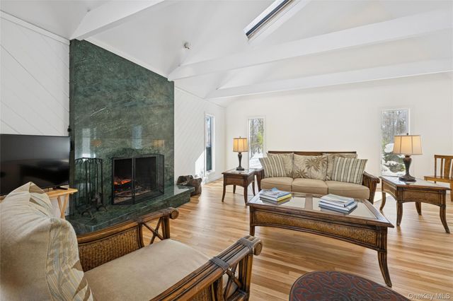 15 Rivers Road, East Hampton, NY 11937