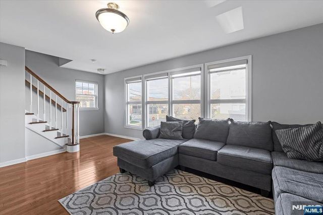 14 Central Avenue 1, Rochelle Park, NJ 07662