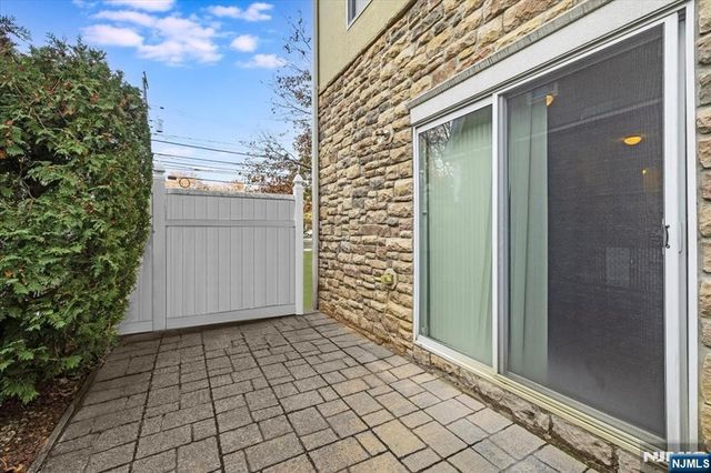 14 Central Avenue 1, Rochelle Park, NJ 07662