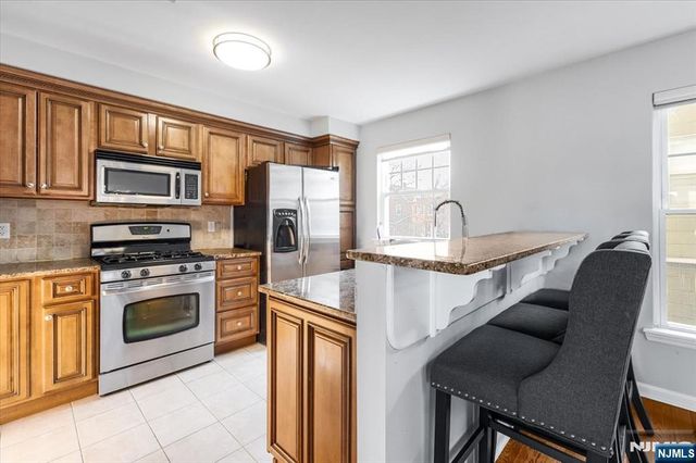 14 Central Avenue 1, Rochelle Park, NJ 07662