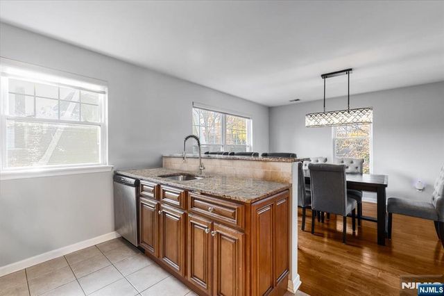 14 Central Avenue 1, Rochelle Park, NJ 07662