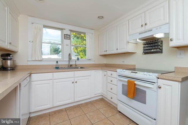 11512 GREENSPRING AVE, Lutherville Timonium, MD 21093