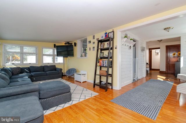 11512 GREENSPRING AVE, Lutherville Timonium, MD 21093