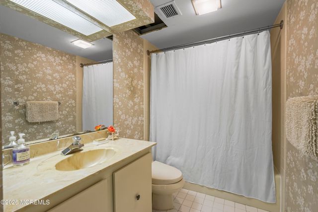 717 Ocean Avenue N 402, Long Branch, NJ 07740