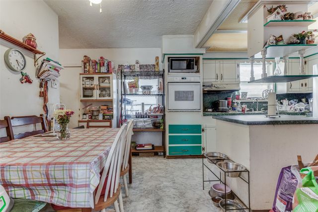 1306 Oriole Lane, Garland, TX 75042