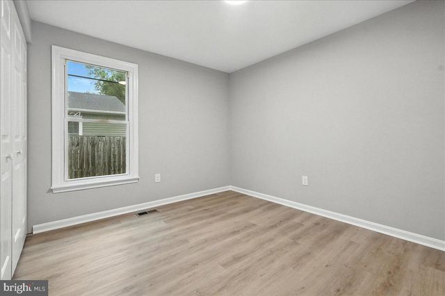 12 ROLLWIN RD, Baltimore, MD 21244
