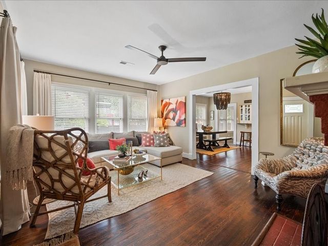 2001 Lipscomb Street, Fort Worth, TX 76110