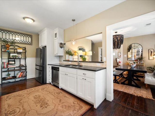 2001 Lipscomb Street, Fort Worth, TX 76110